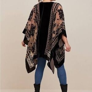 Black and Tan Floral Kimono